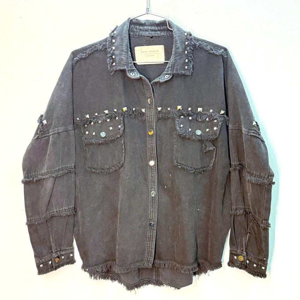 Zara‎ Woman Studded Denim Jacket XS Black Gray Frayed Edges Autumn Winter
